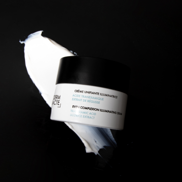 Crème Unifiante Illuminatrice, peaux avec taches pigmentaires