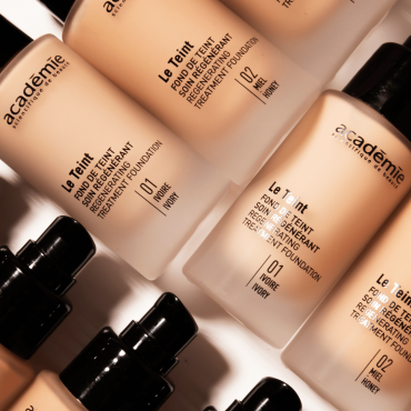 Regenerating Treatment Foundation - 01 Ivory